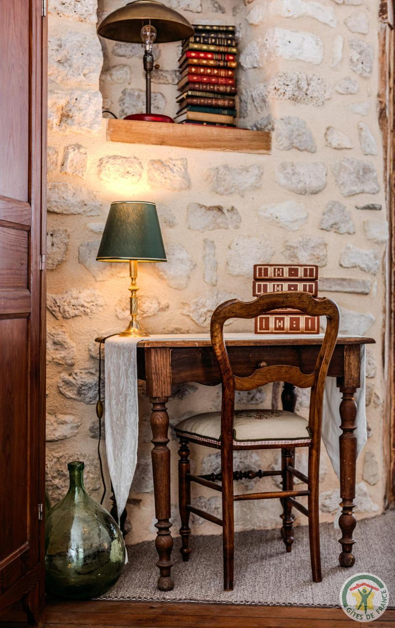 Un Petit Chateau Lauzun Exterior photo